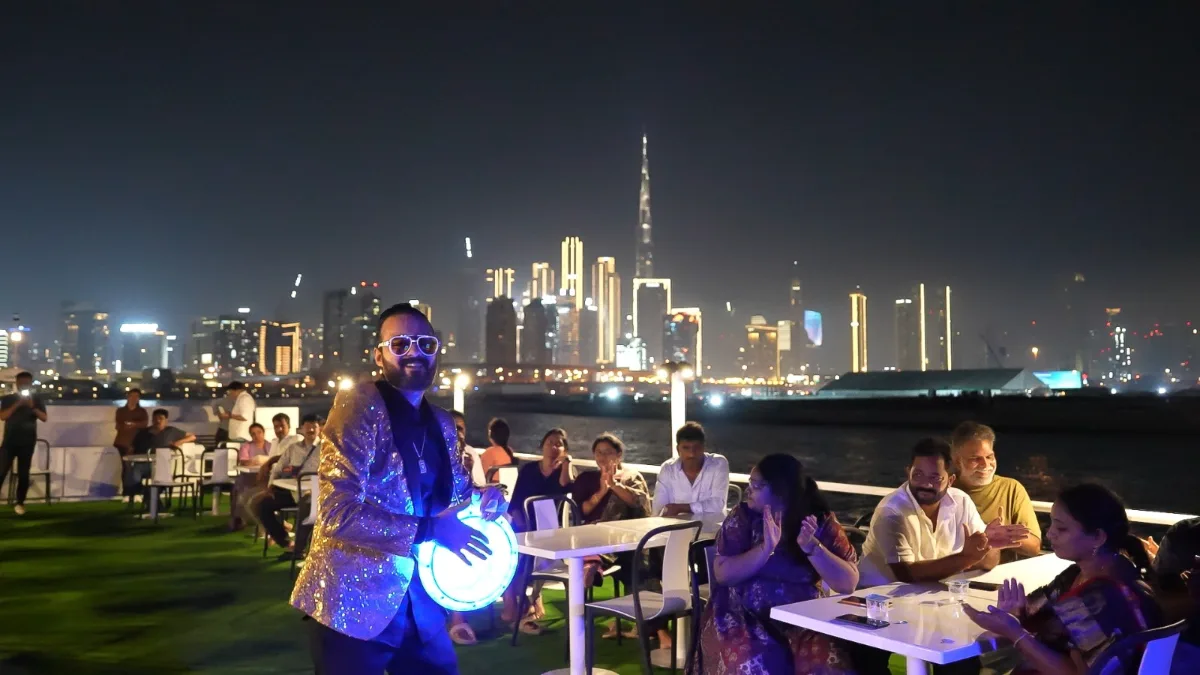 Dubai Marina Cruise — Drift through the glittering Marina with dinner, lights and skyline views.